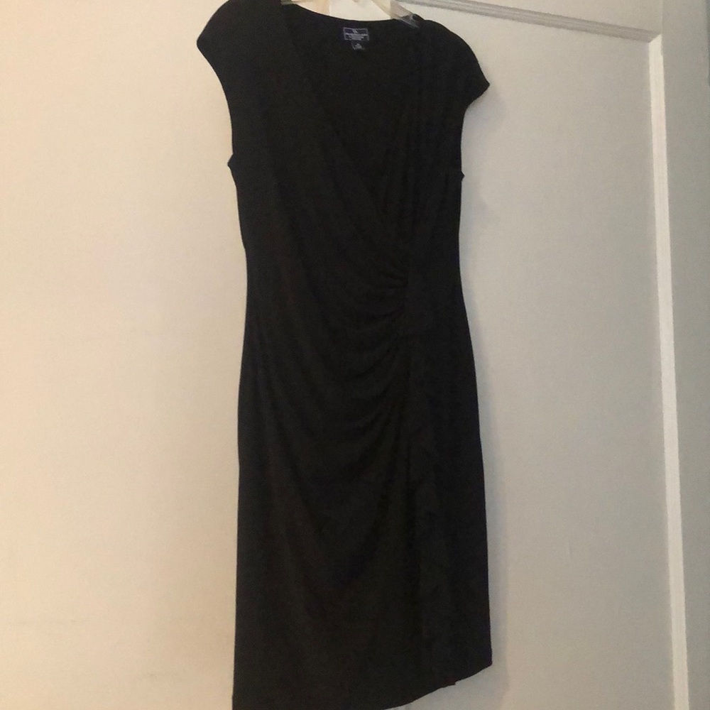Black mid length cocktail dress size 16 worn once - Picture 1 of 6